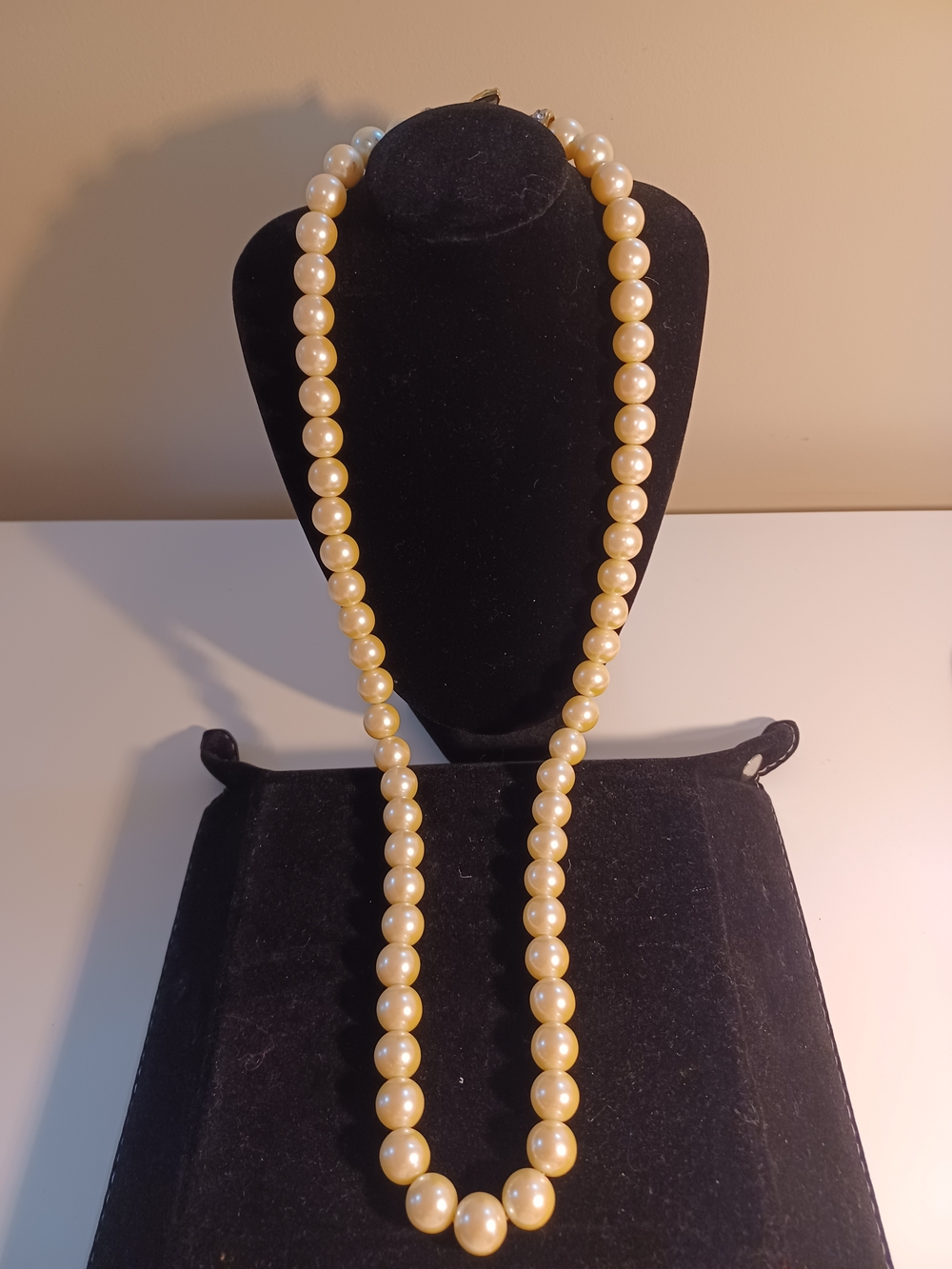 Classic Cream Faux Pearl Necklace
